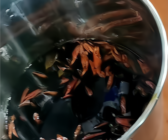 武漢一知名蝦店被曝用黑油死蝦 食品輸送帶廠(chǎng)家提醒大家警惕!