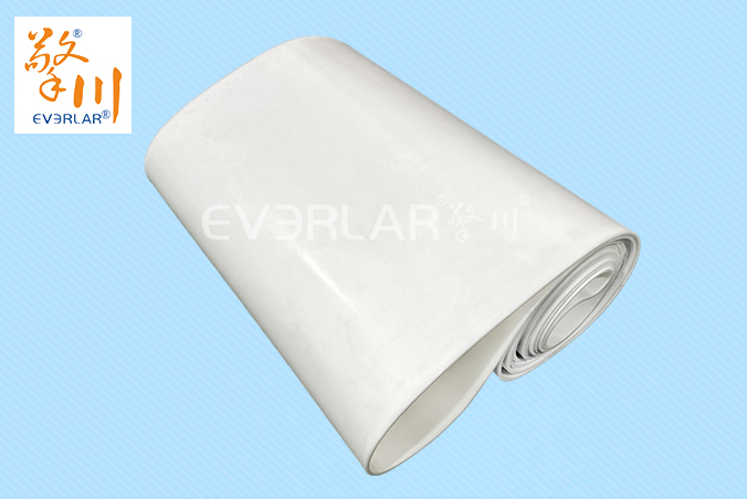 白色硅膠輸送帶耐高溫防腐蝕食品 醫(yī)療 日化輸送設(shè)備傳動(dòng)皮帶擎川定制