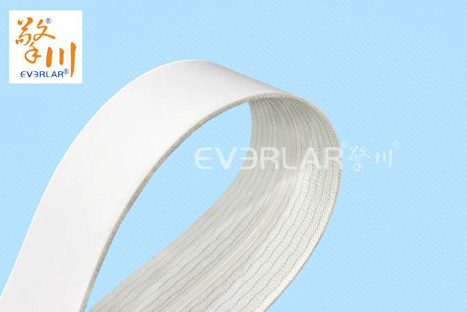 白色食品級(jí)PU輸送帶加導(dǎo)條耐磨耐油日化行業(yè)輸送機(jī)械皮帶加工定制