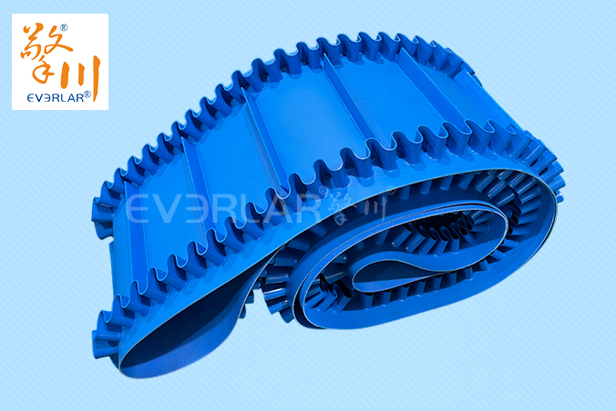 藍色啞光PU輸送帶加擋板裙邊導(dǎo)條食品級自動化生產(chǎn)線定制提升機工業(yè)皮帶