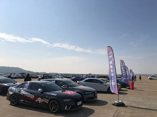 擎川參加集團(tuán)公司車友會珠海國際汽車文化節(jié) 擎川參加集團(tuán)公司車友會珠海國際汽車文化節(jié)